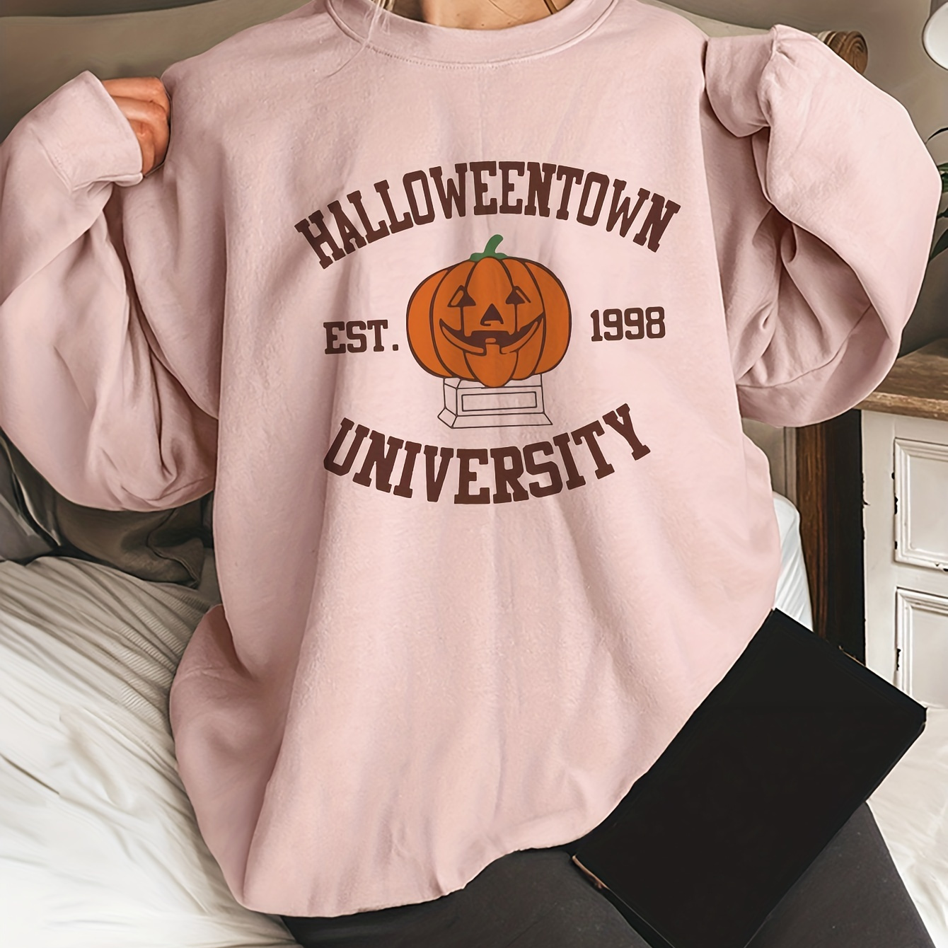 

Halloween Print Sweatshirt, Casual Long Sleeve Crew Neck Sweatshirt For Spring & Fall, Women's Clothing