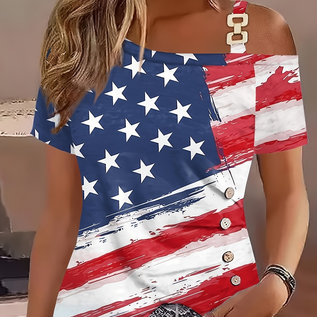 

T-shirt À Imprimé Drapeau Américain Avec Chaîne, Haut Décontracté À Épaules Dénudées Et Manches Courtes, Vêtements Pour Femmes