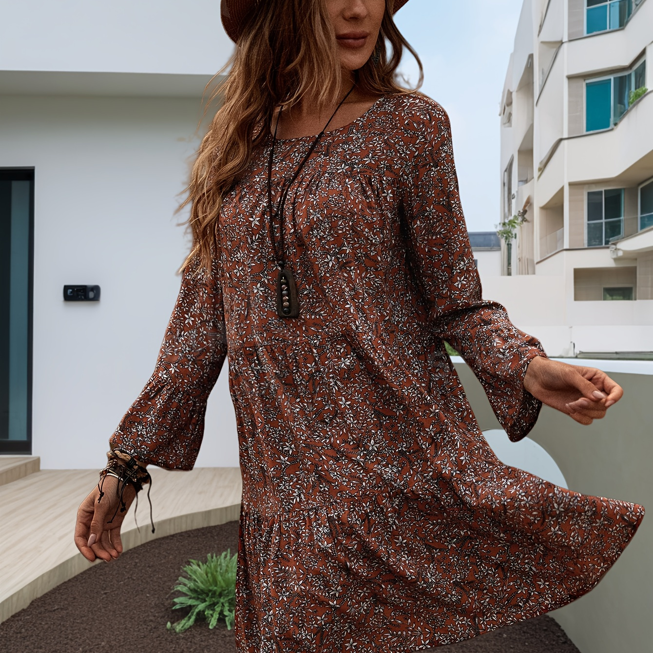 

1pc Women's Floral Ruffle Sleeve Crew Neck Dress - Polyester 95%, Spandex 5% , Loose Fit Knee-length Spring/fall Dress With Ditsy Print And Ruffle Hem