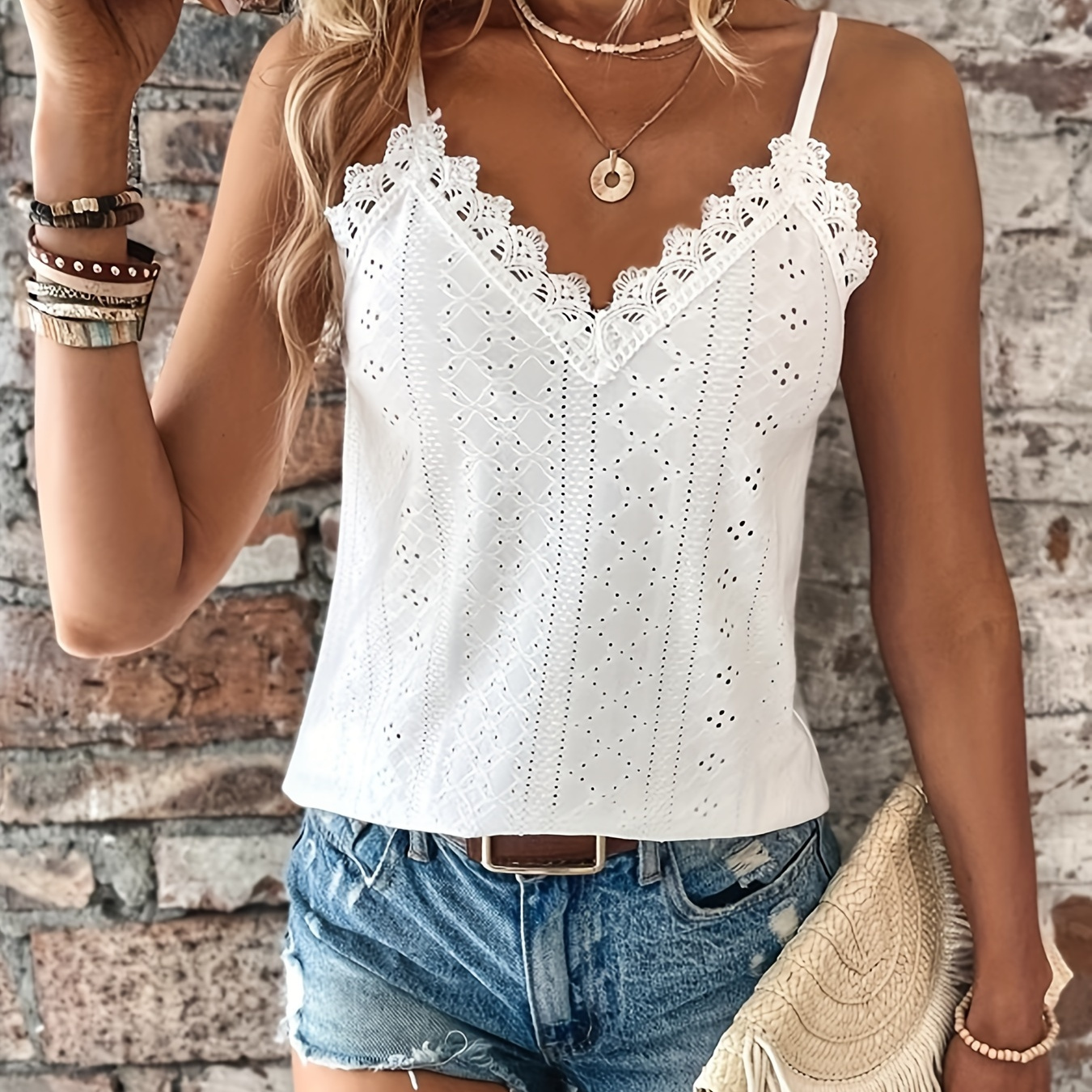 

Contrast Lace Spaghetti Strap Top, Casual V-neck Eyelet Sleeveless Cami Top For Summer, Women's Clothing