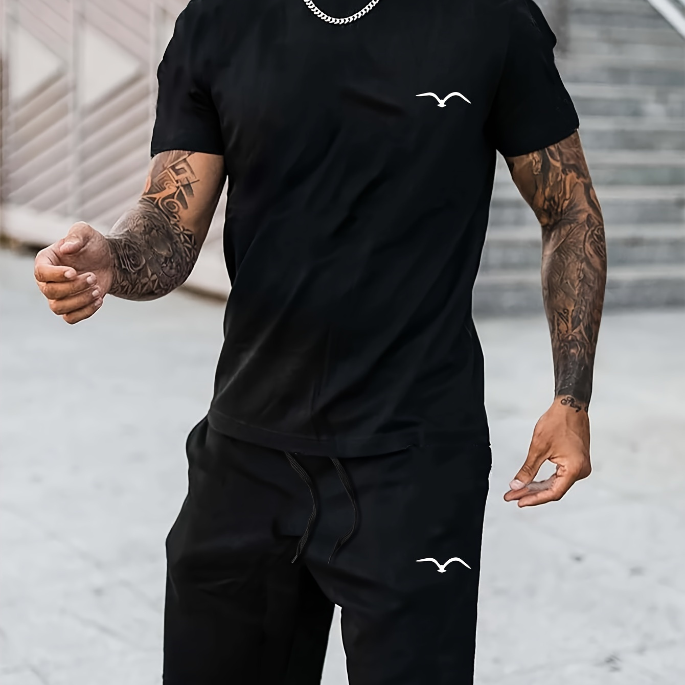

2pcs Seagull Pattern Trendy Outfits For Men, Casual Crew Neck Short Sleeve T-shirt And Drawstring Shorts Set For Summer, Men's Clothing Loungewear Vacation Workout