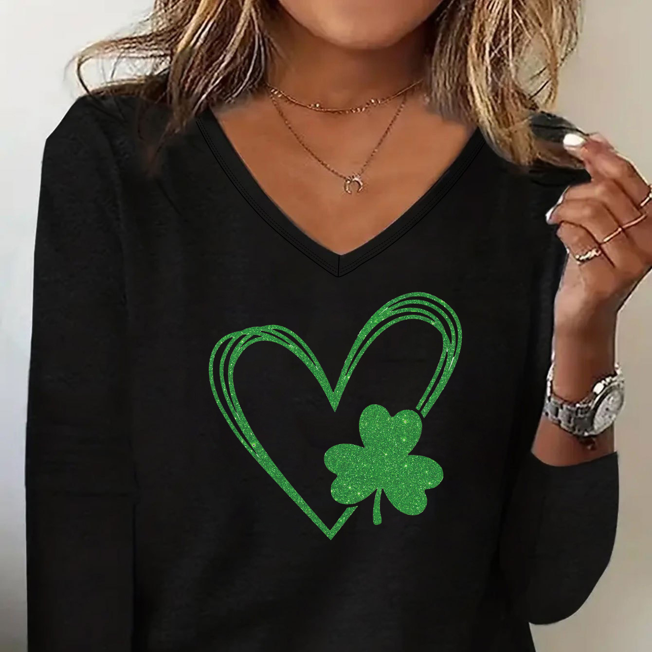 

St. Patrick's Day Heart Print T-shirt, Casual V Neck Long Sleeve Top, Women's Clothing