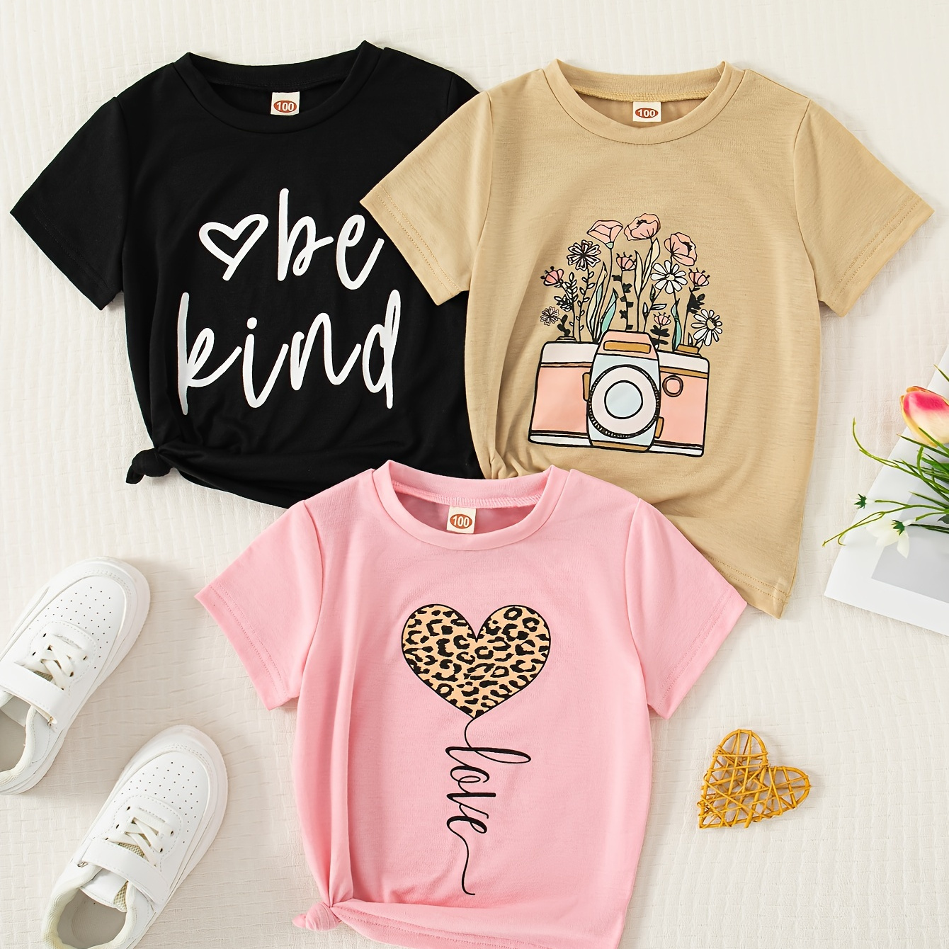 

3pcs, Girls Casual Be Kind & Cameral & Heart Graphic Short Sleeve T-shirt Set For Summer Gift Outdoor