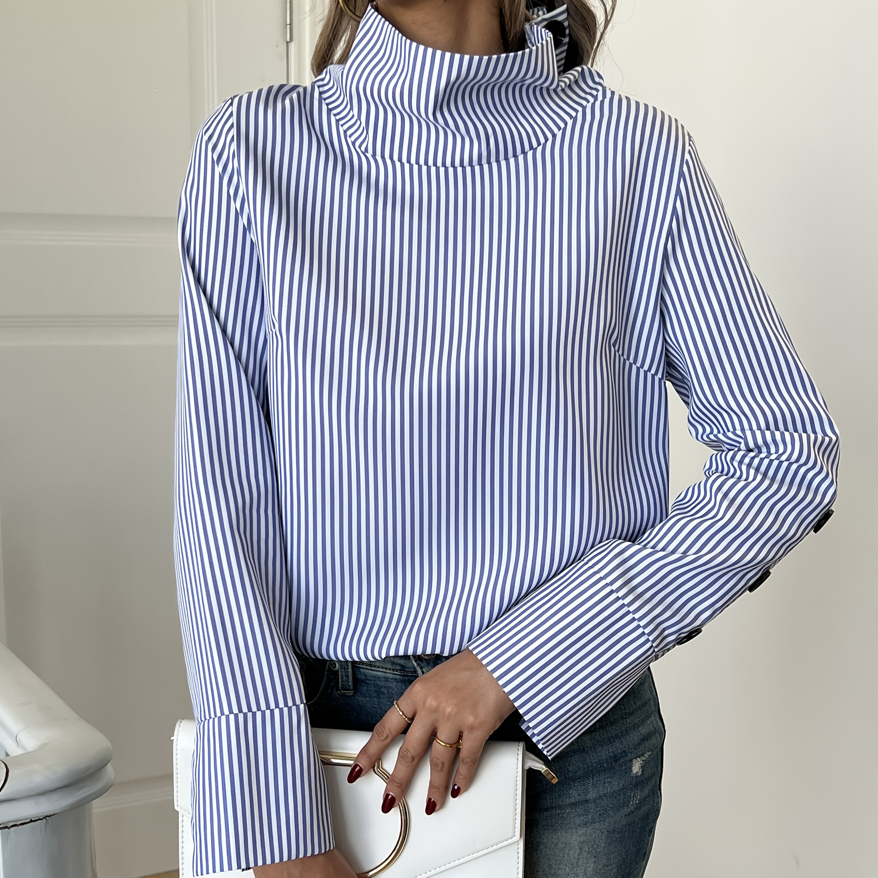 

Basic Striped Casual Long-sleeve Blue Shirt With A Single Row Of Buttons For Spring And Autumn.