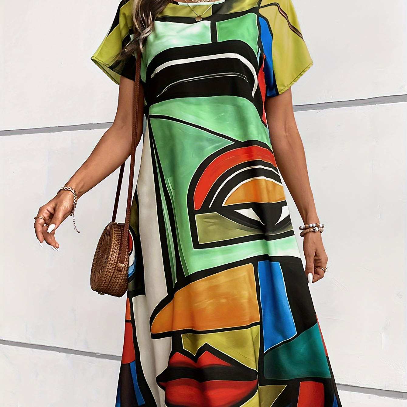 

Abstract Face T-shirt Dress For Women - Elegant Round Neck With Batwing Sleeves, Polyester, Machine Washable - Vibrant Summer Midi