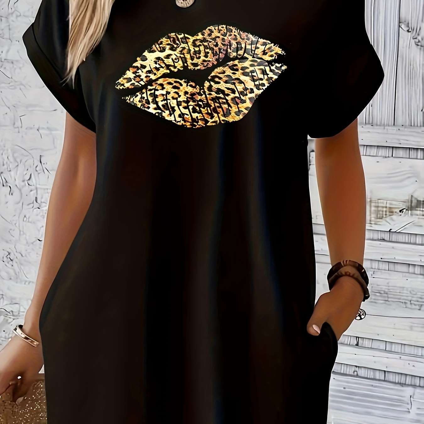 

Leopard Lips Print Tunic Dress, Casual Short Sleeve Crew Neck Loose Dress, Women's Clothing
