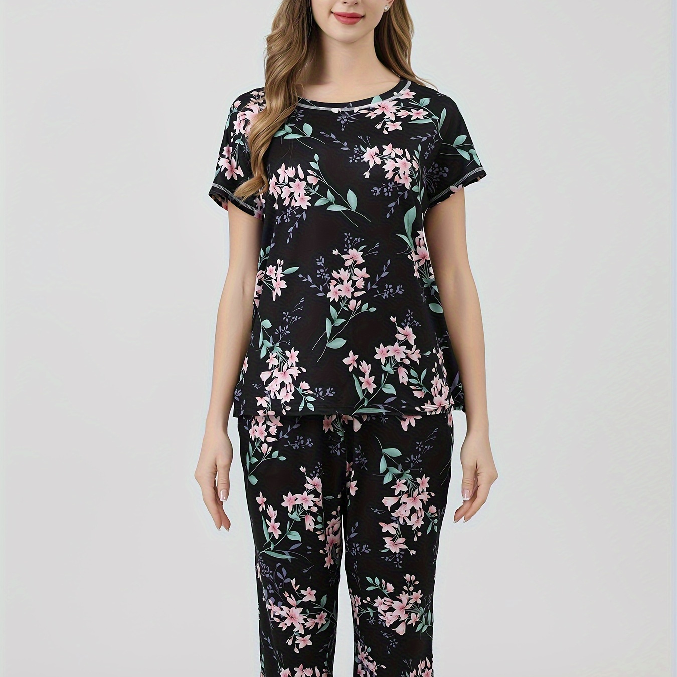 

Floral Print Pajama Set, Short Sleeve Crew Neck Top & Crop Pants, Women's Sleepwear & Loungewear
