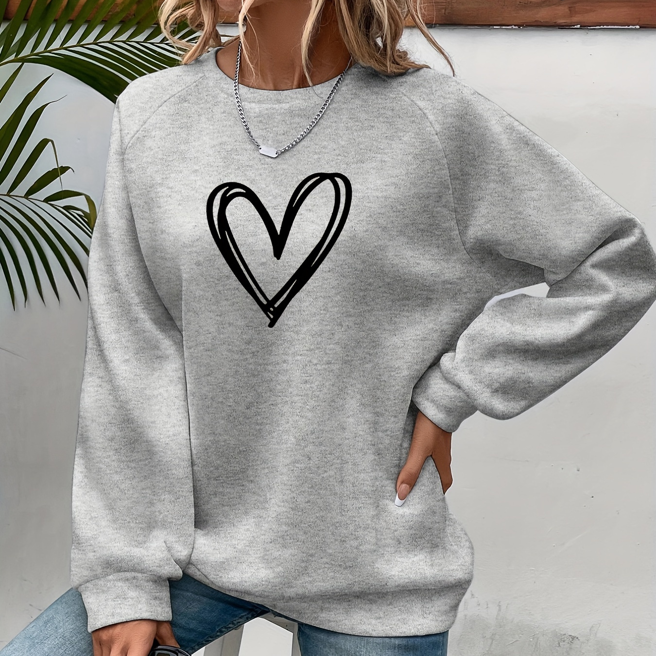 

Heart Print Pullover Sweatshirt, Casual Long Sleeve Crew Neck Sweatshirt For Spring & Fall, Women's Clothing