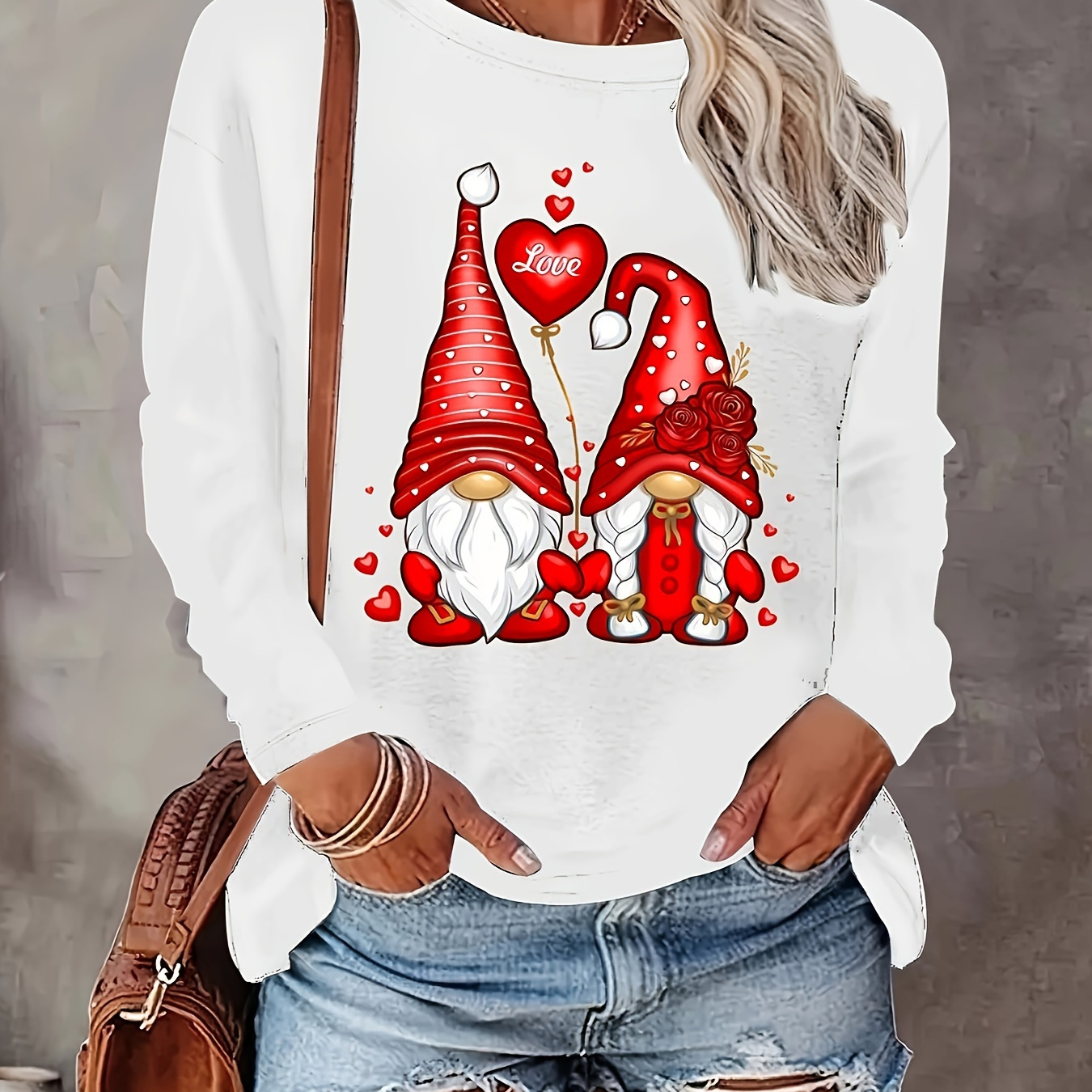 

Long Sleeve, Red Christmas Elf Print T-shirt, Women's Clothing For Fall & Winter, Soft & Comfy, Casual & Versatile, Crew Neck Tops