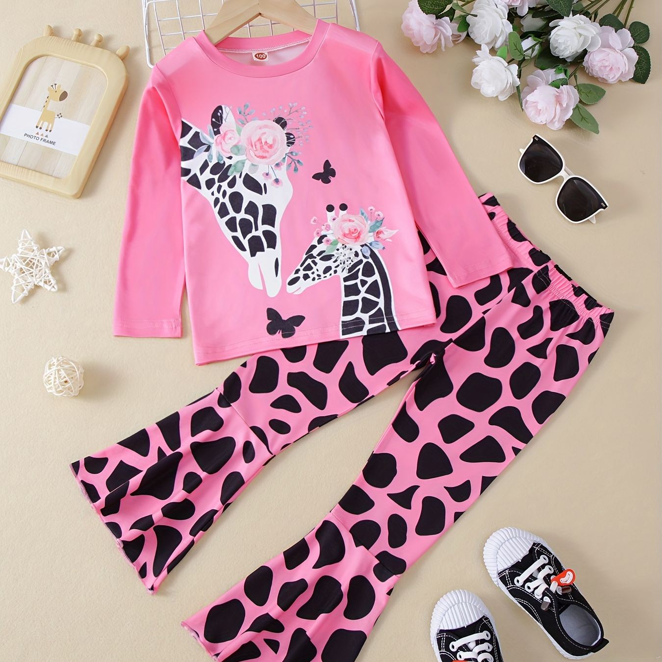 

2pcs Girl's Giraffe Pattern Outfit, Long Sleeve Top & Flared Pants Set, Trendy Toddler Kid's Clothes For Spring Fall