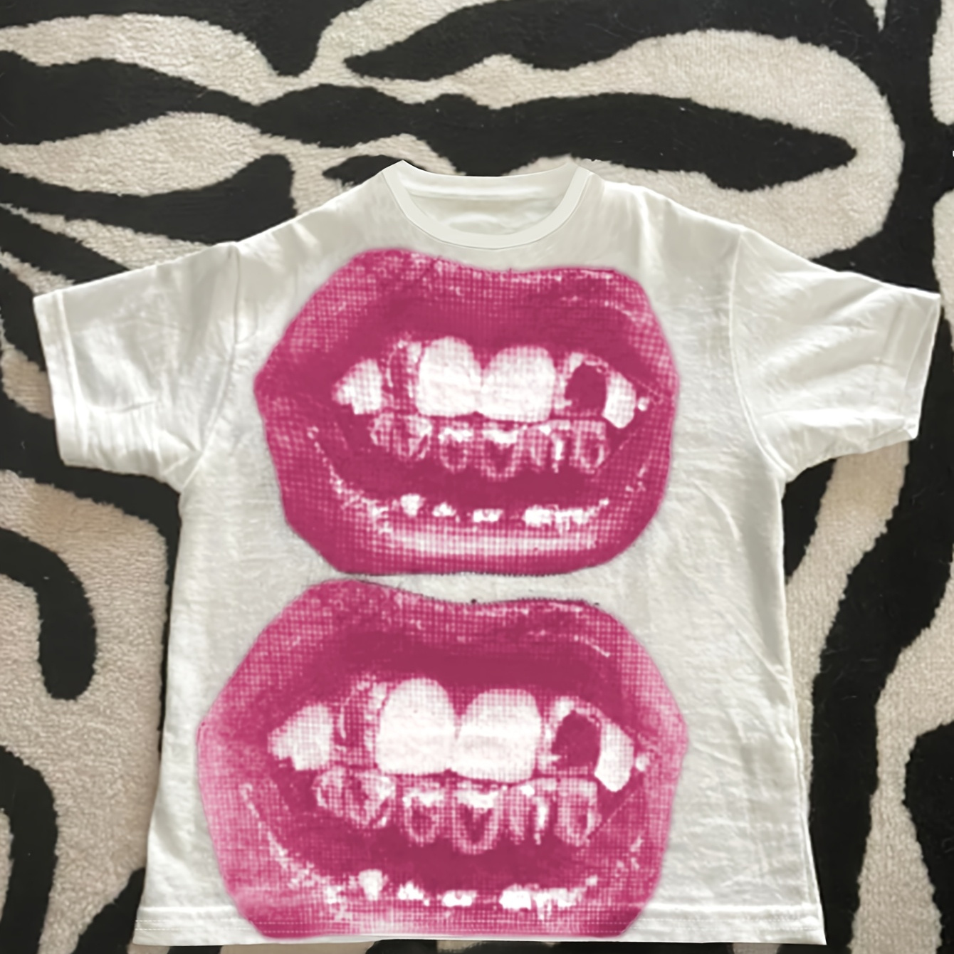 

Y2k Style Women's Punk Round Neck Short Sleeve T-shirt With Lips Print, 95% Polyester 5% Elastane Knit Fabric, Gothic Streetwear For Spring/summer