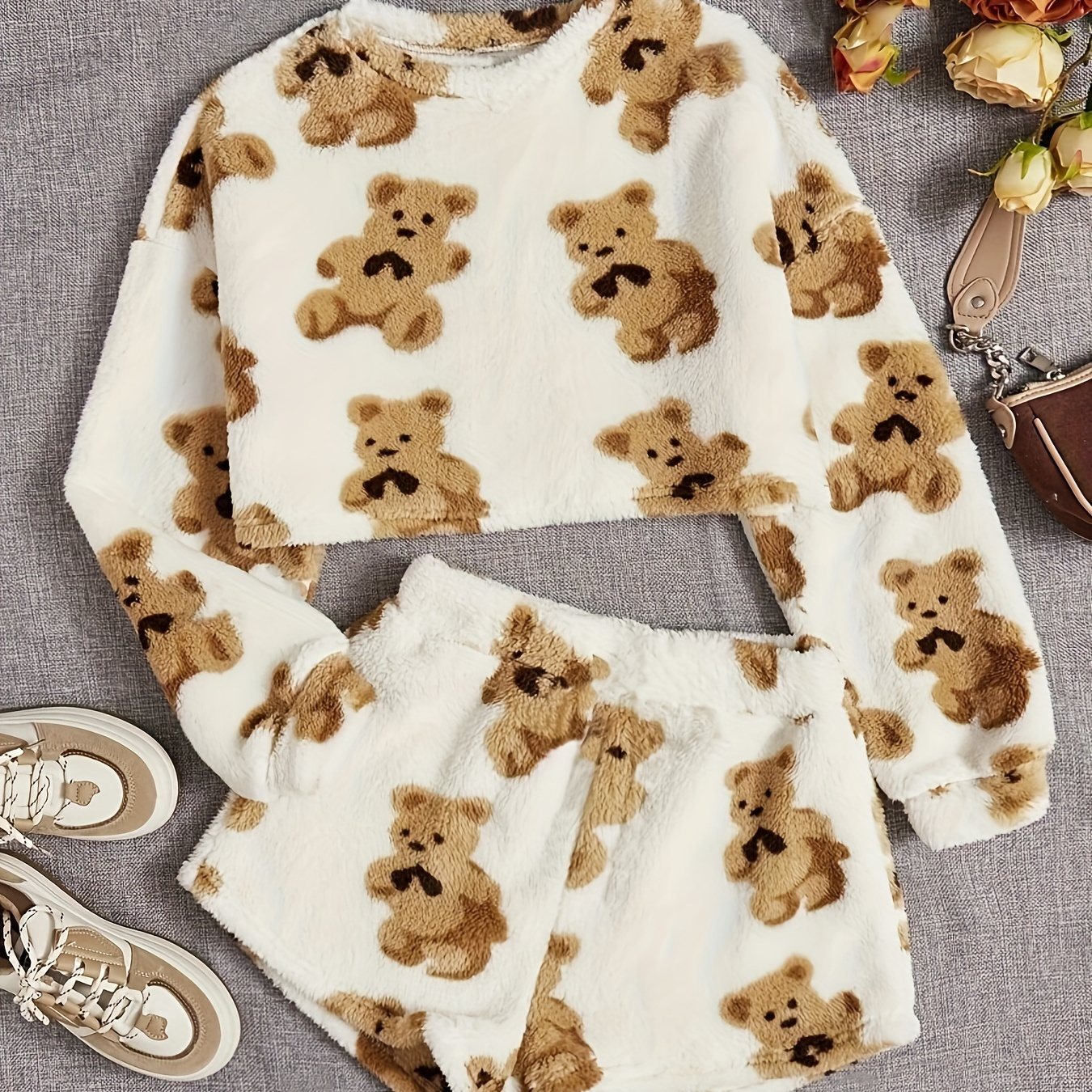 

Women's Cute Cartoon Teddy Bear Fleece Set, H556, Polyester Knit Cropped Top And Shorts, Round Neck, All-season Fashion Outfit