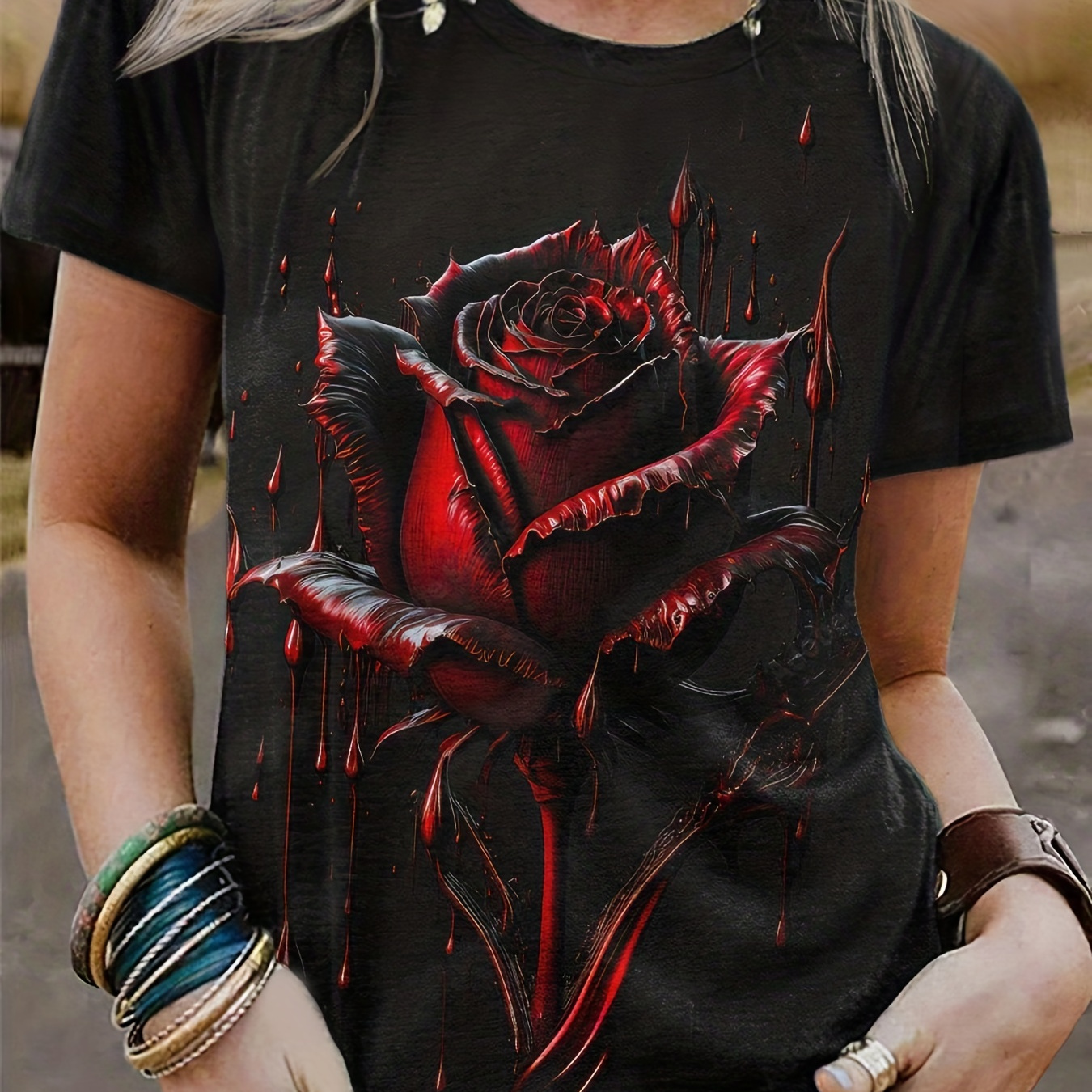 

T-shirt gothique grande taille, haut à manches courtes avec impression de roses pour femmes rondes à encolure dégagée et légèrement extensible