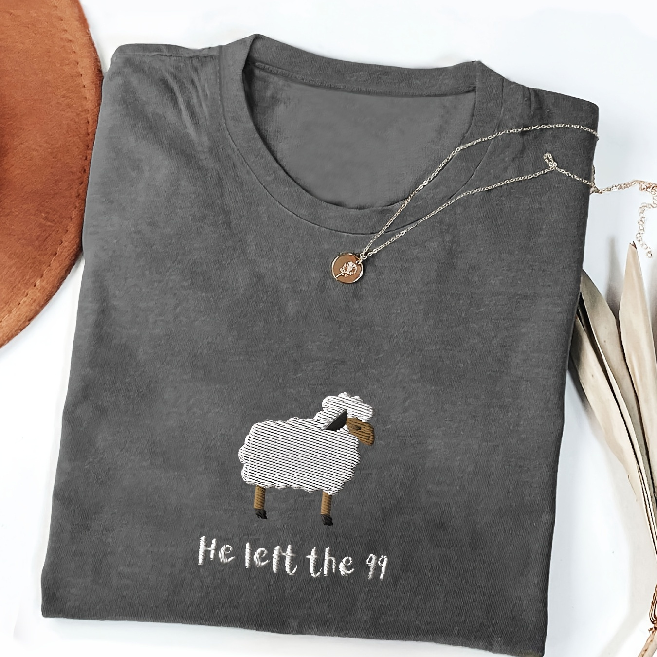 

Women's Casual T-shirt Lamb Letter Print