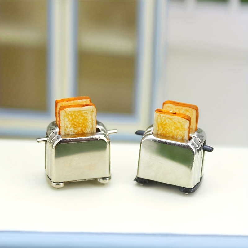 

1:12 Scale Mini Metal Toaster Dollhouse Accessory - Simulated Bread Cooker Pretend Play Toy Includes 1 Alloy Toaster & 2 Resin Toasts - Perfect Gift Idea!