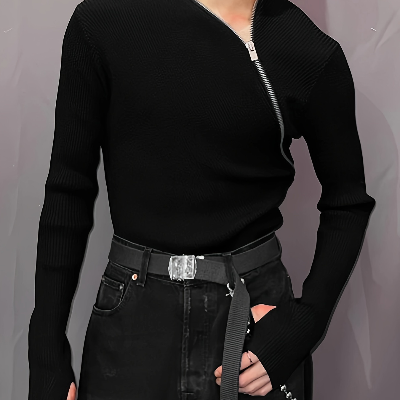 

A Solid Color Sexy Knit Top With Built-in Gloves And A Zipper.