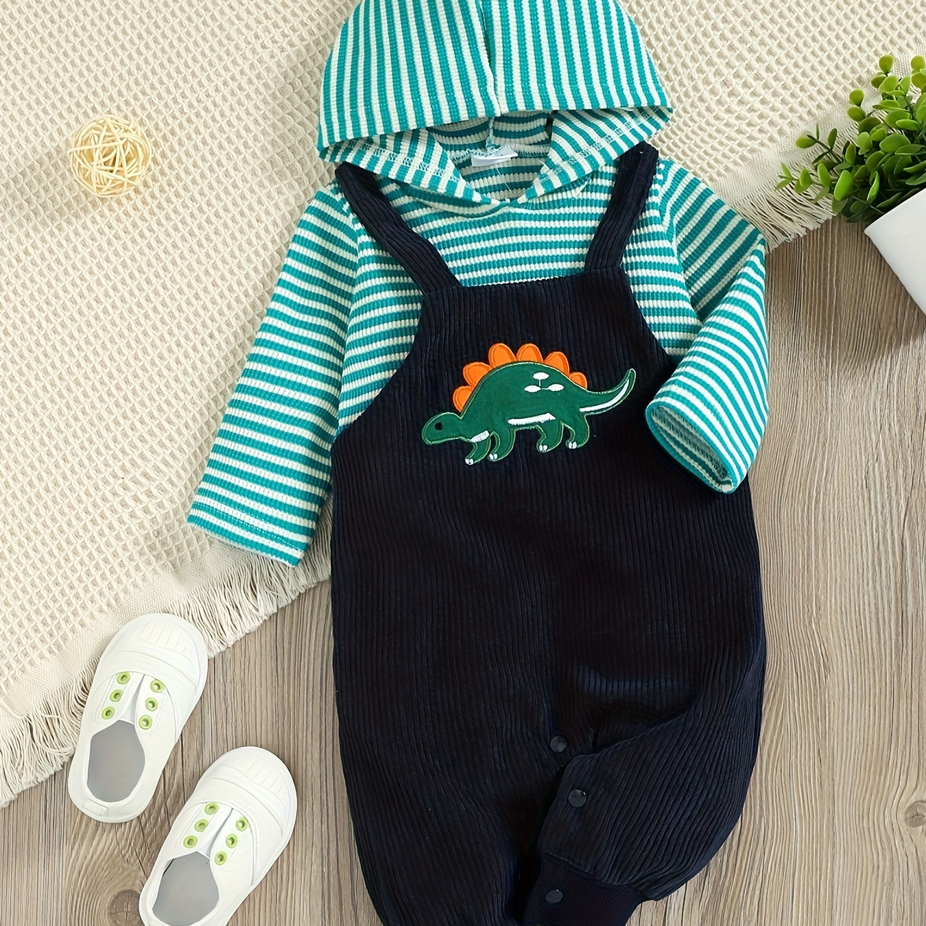 

Baby's Cute Long Sleeve Dinosaur Graphic Jumpsuit, Toddler's Cotton Fall/winter Romper Ribbed Hoodie Clothing 0-18 Months