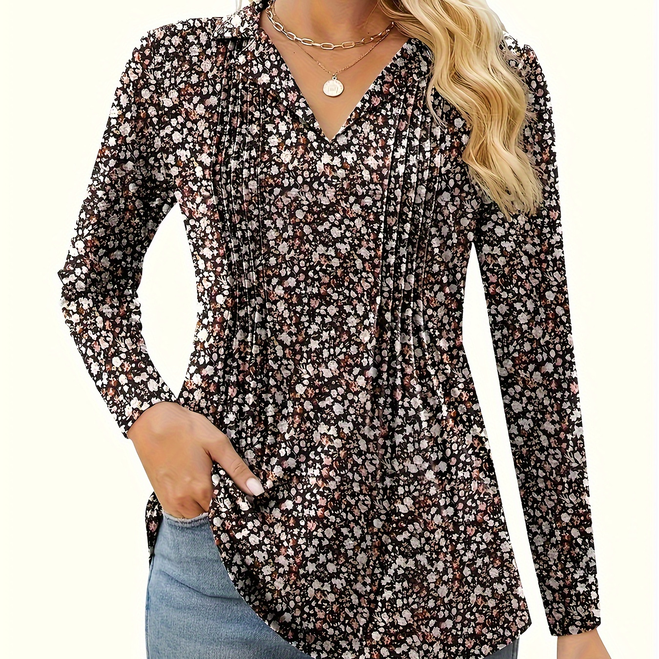 

Chic Floral V-neck Blouse For Women - Slimming Printed Top With Ruffle Detail, Machine Washable, Polyester - Spring & Fall