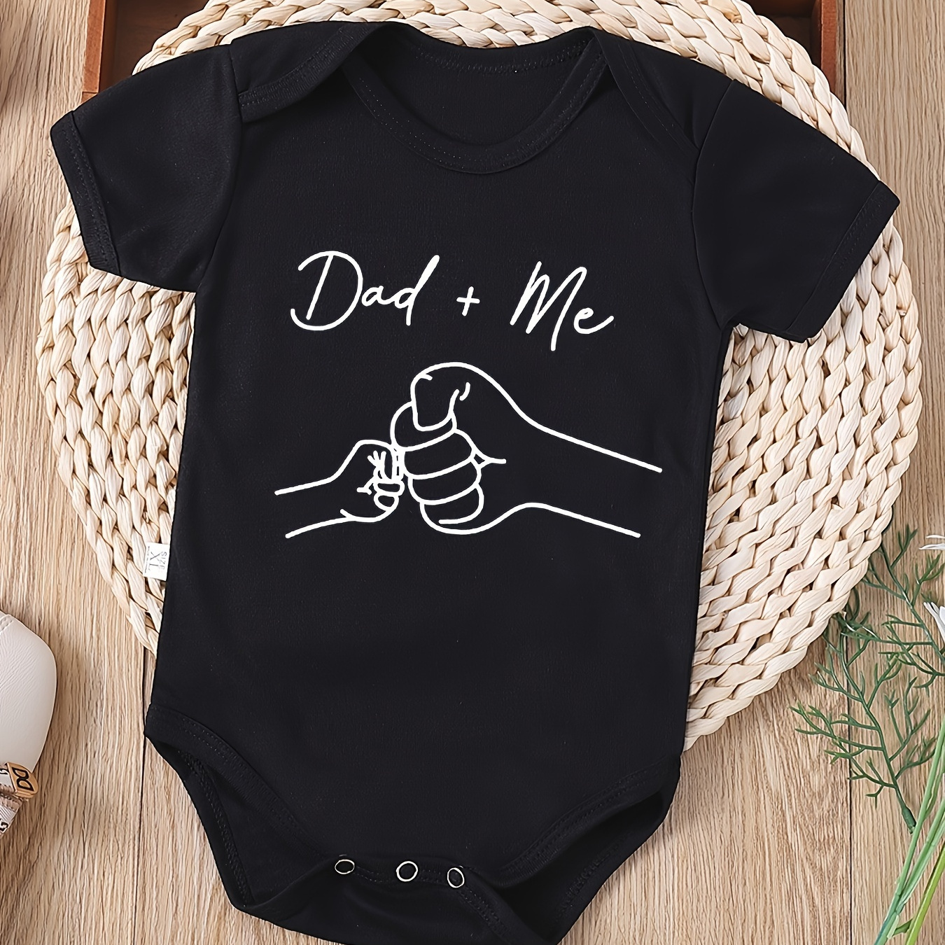 

Infant's "dad+me" Fists Bump Print Bodysuit, Comfy Short Sleeve Onesie, Baby Boy's Clothing, As Gift