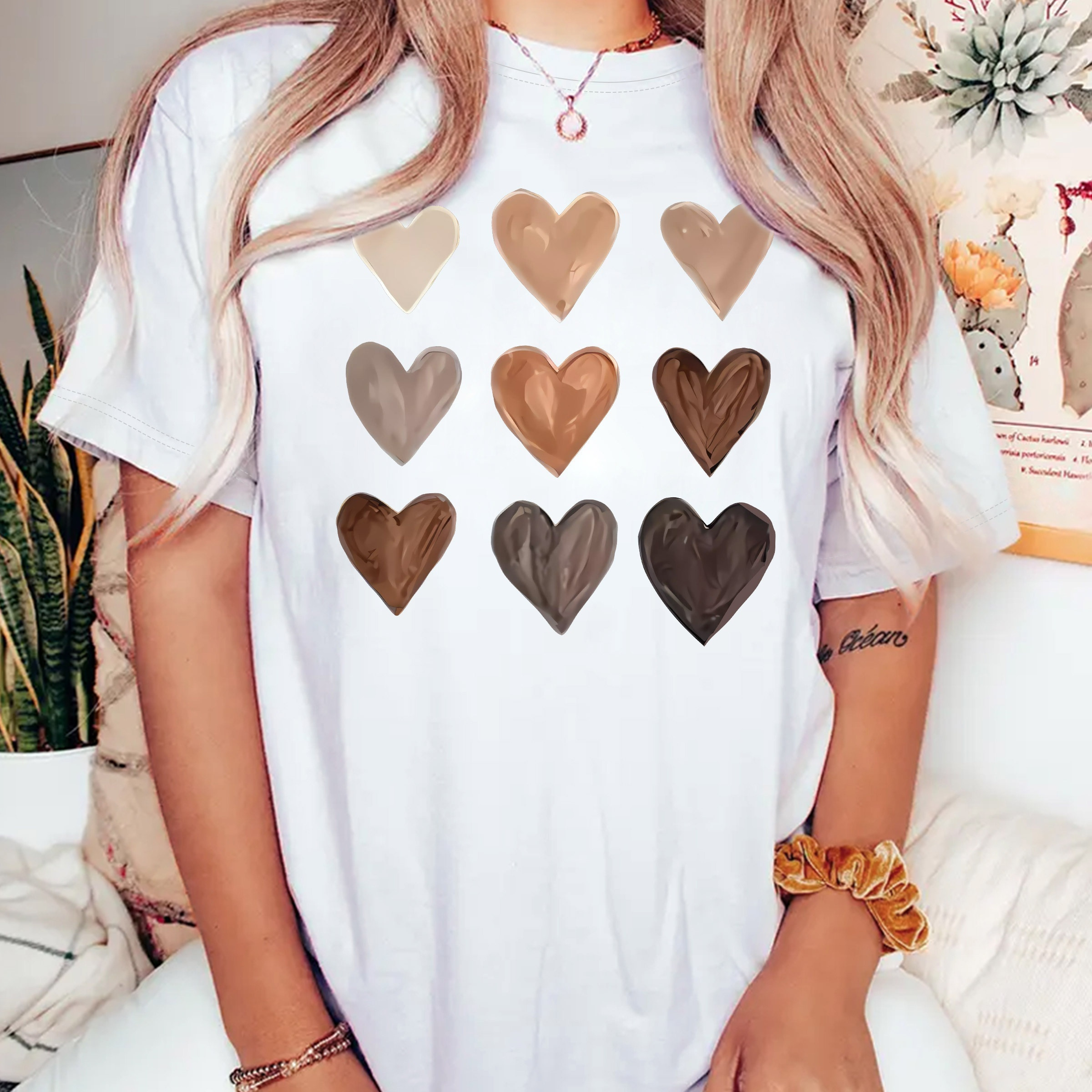 

Size Women's T-shirt With Heart Print - Casual Crew Neck, Short Sleeve Top For Spring/summer/fall - Breathable Polyester, Grid Pattern