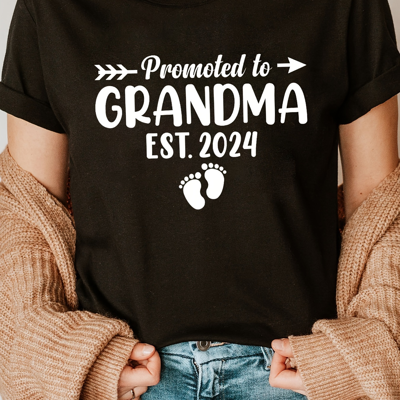 

Soon To Be Grandma Print Crew Neck T-shirt, Short Sleeve Casual Top For Summer & Spring, Women's Clothing