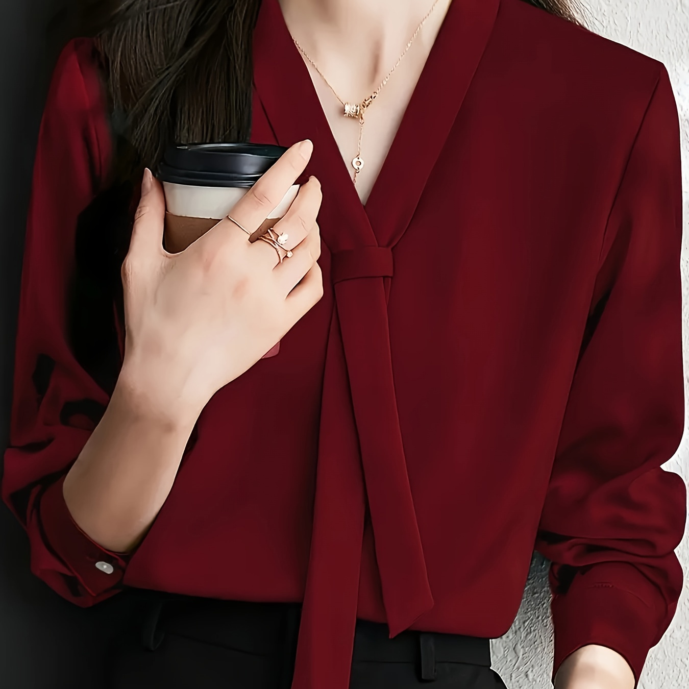 

Charme du Printemps, Blouse Élégante Rouge à Col en V pour Femme - Manches Longues, Polyester, Lavable en Machine - Parfaite pour /Été/Automne