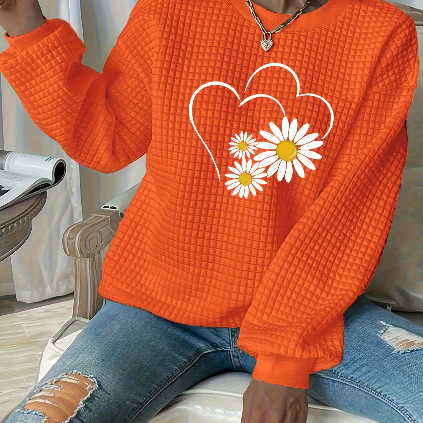 

Plus Size Casual Pullover Sweatshirts With Daisy Heart Print - Crew Neck, Polyester And Spandex , Slight Stretch Knit Fabric, Waffle Textured, Long Sleeve - Fall/