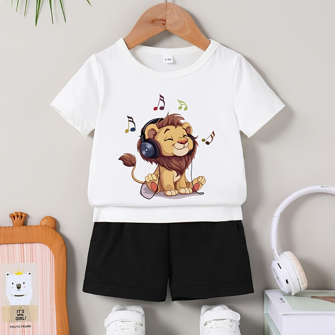 

Baby Girls Boys 2-piece Summer Outfit Set, Cartoon Lion Print Short Sleeve T-shirt With Solid Color Shorts, Round Neck, Cute Style