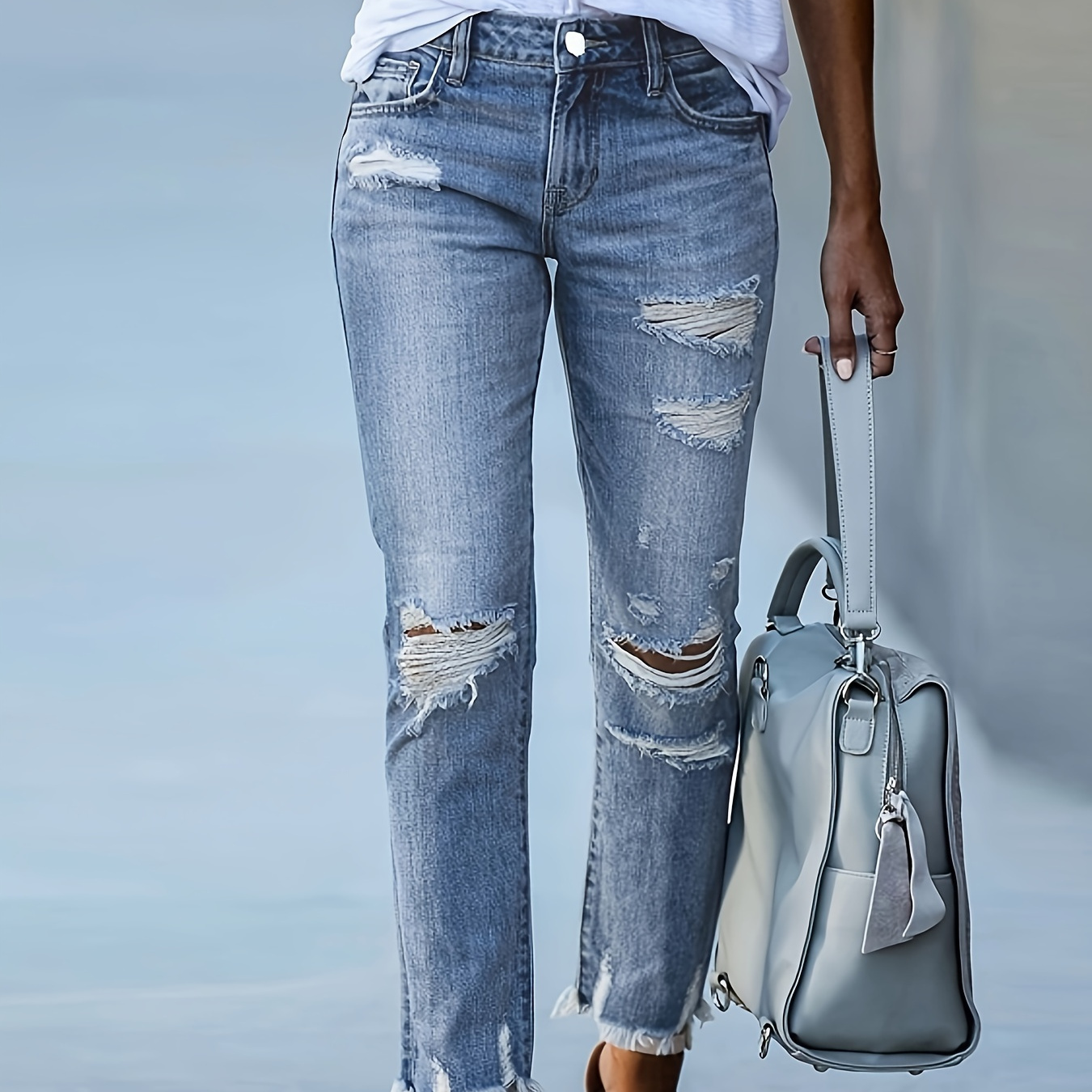 

Women's Stretch Ripped Ankle-length Jeans, Street Style Denim, Frayed Hem, Skinny Fit, Casual Fashion - Light Blue Wash