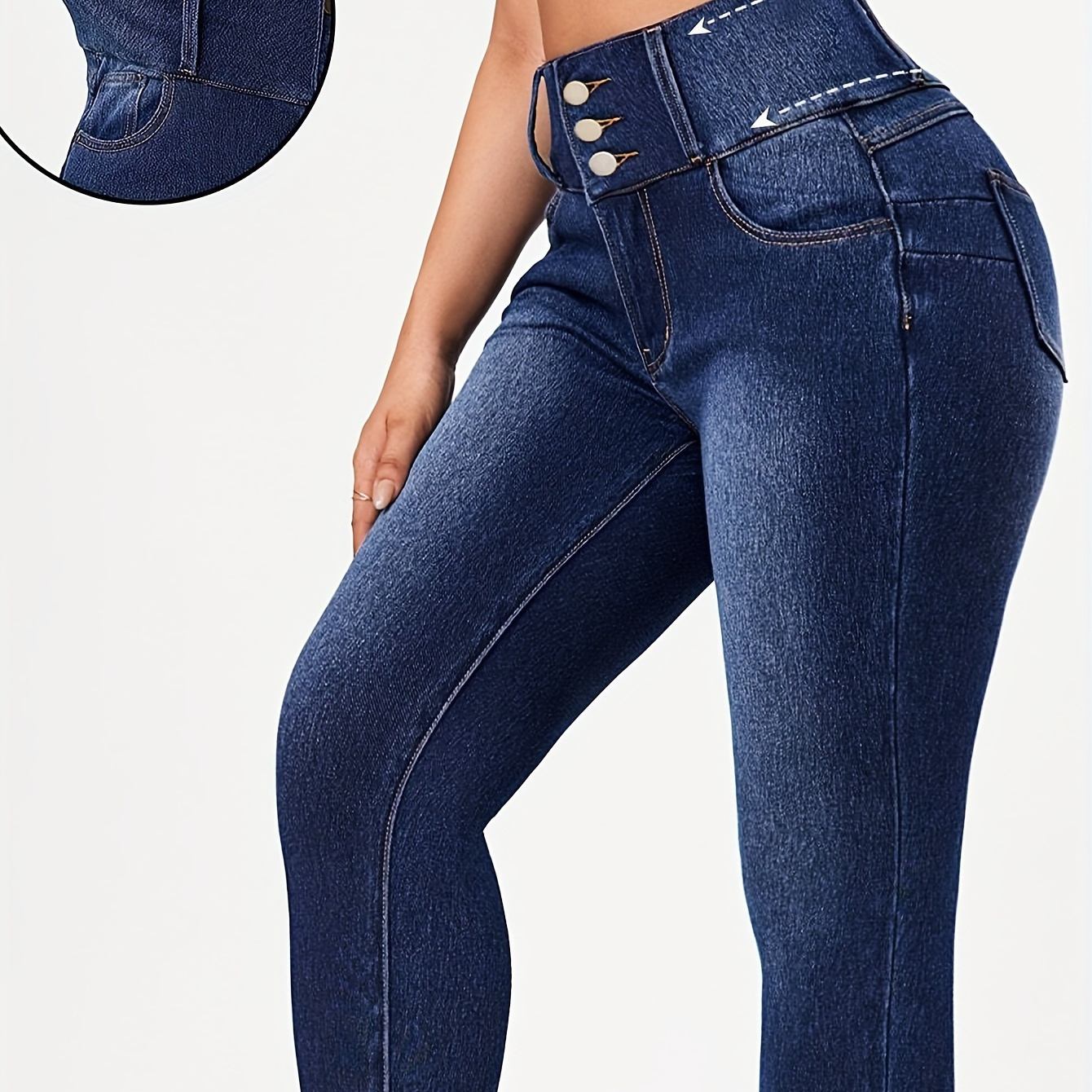 

Jean taille haute en denim pour femme, effet amincissant et rehausseur de fesses, ourlet effiloché, détail boutonné, coton stretch, couleur unie, style bohème, toutes , coupe ajustée.