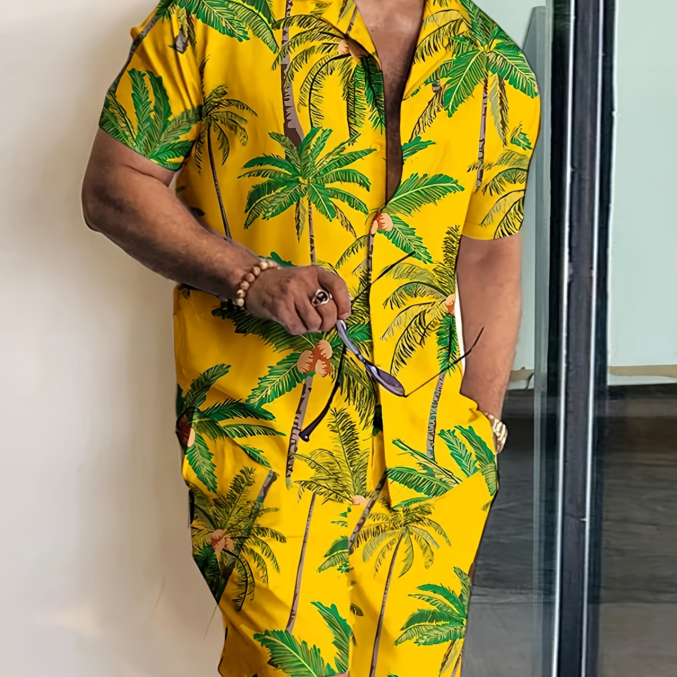 

2-piece Men's Coconut Trees Print Summer Vacation Outfit Set, Men's Short Sleeve Lapel Shirt & Casual Pocket Shorts Set