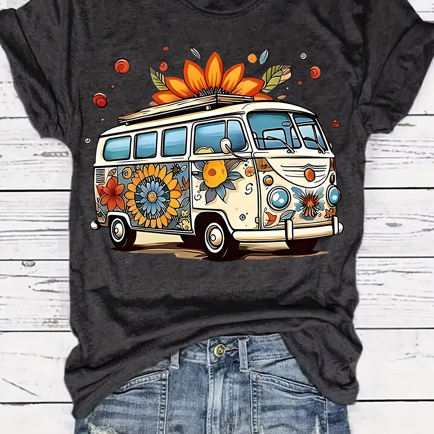 

A Women's Casual Round-neck T-shirt Featuring A Print Of 'buses And Flowers', Made From A Of Polyester And Rayon, With Short Sleeves And A Loose Fit, Wear As A Gift For Women.