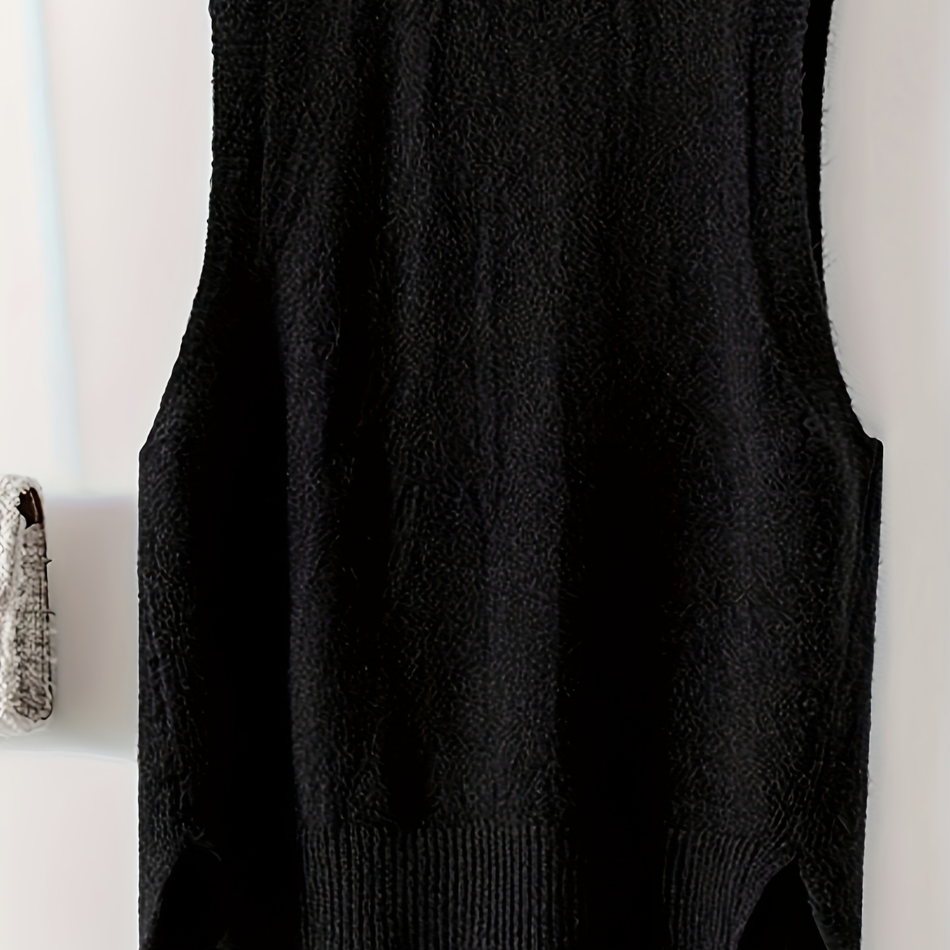 

New Women's Loose Knitted Vest With A Round Neck And Side Slits For Spring And Autumn, Layering.