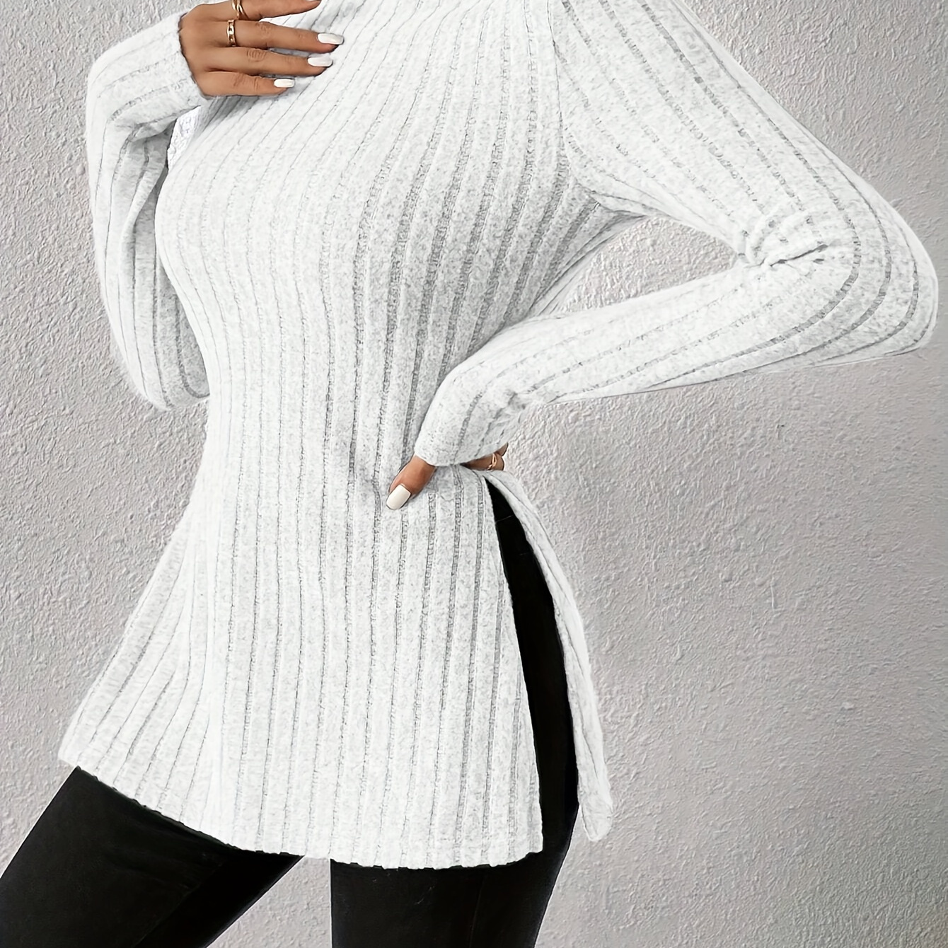 

Elegant Slim-fit Long Sleeve T-shirt With Side Slit - Chic Ribbed Knit, Mock Neck Top For Women - Fall & Winter