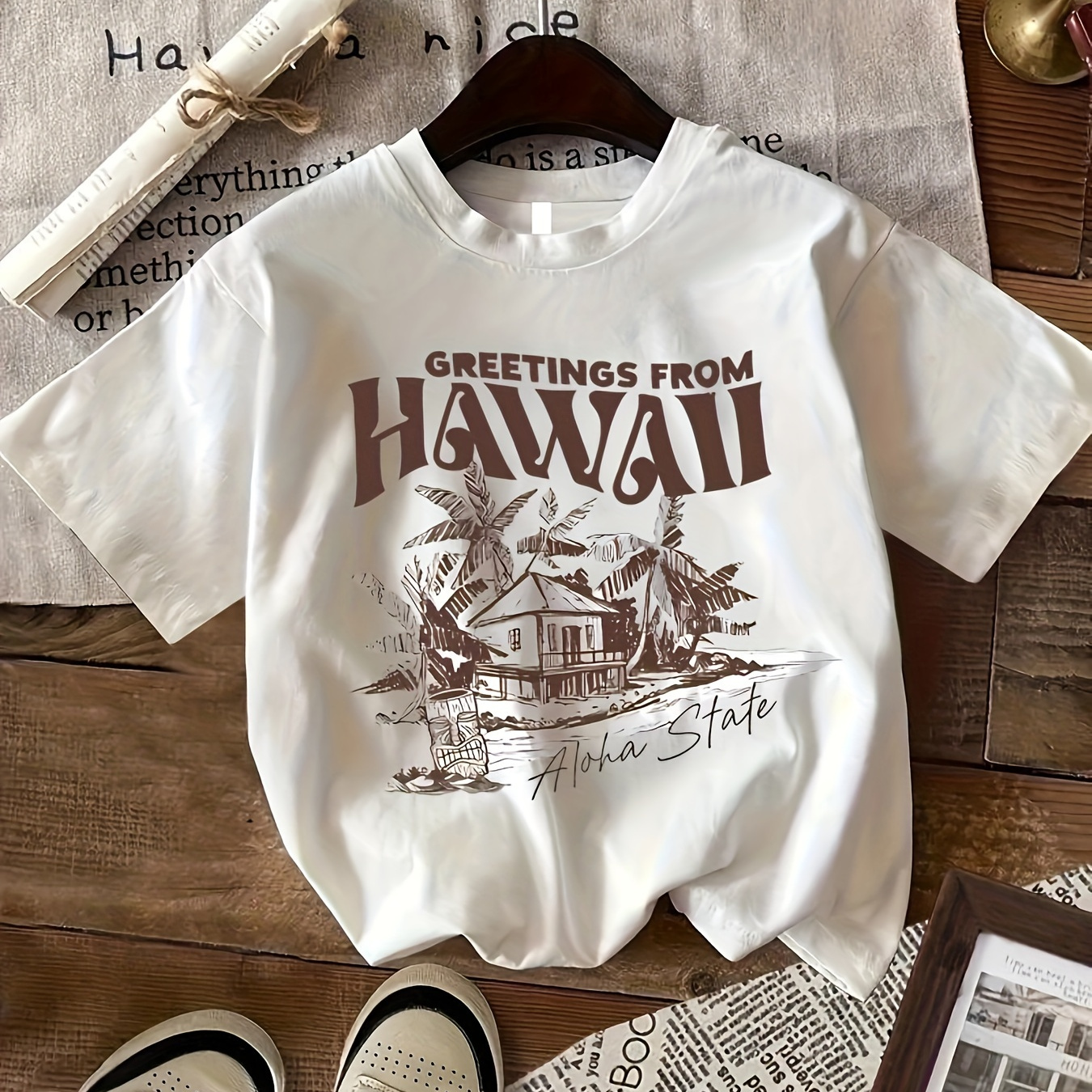 

Hawaii Print T-shirt, Short Sleeve Crew Neck Casual Top For Summer & Spring, Women's Clothing