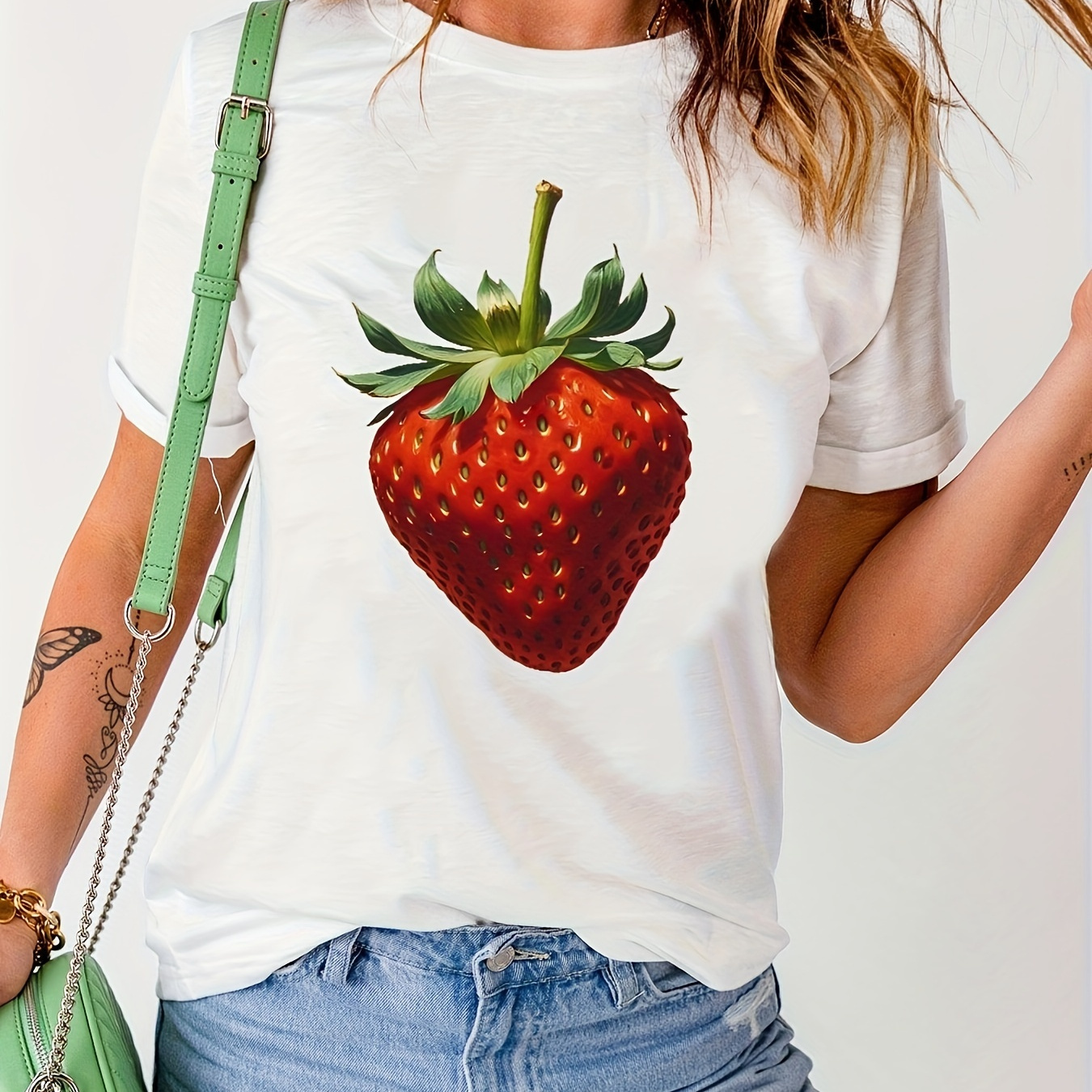 

Strawberry Print T-shirt, Short Sleeve Crew Neck Casual Top For Summer & Spring, Women's Clothing