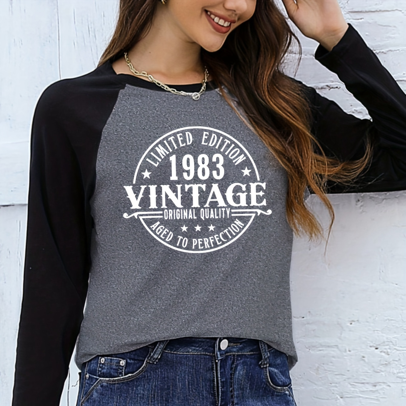 

Women' 1983 Letter Print Long Sleeve T-shirt, Casual Crew Neck Knit Polyester Top With Applique Detail, Fit - 95% Polyester, 5% Spandex, 180gsm