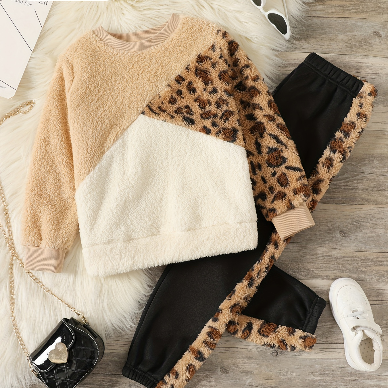 

Patpat 2-piece Kid Girl Leopard Print Colorblock Fuzzy Pullover Sweatshirt And Fleece Lined Pants Casual Set