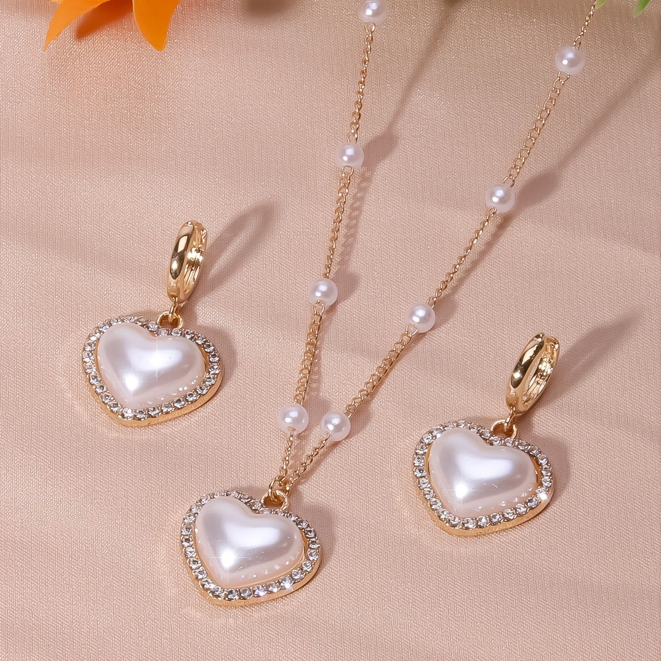 

Heart Shape Faux Pearls Jewelry Set With Pendant Necklace & Drop Earrings Inlaid Shiny Rhinestones Elegant Jewelry Set