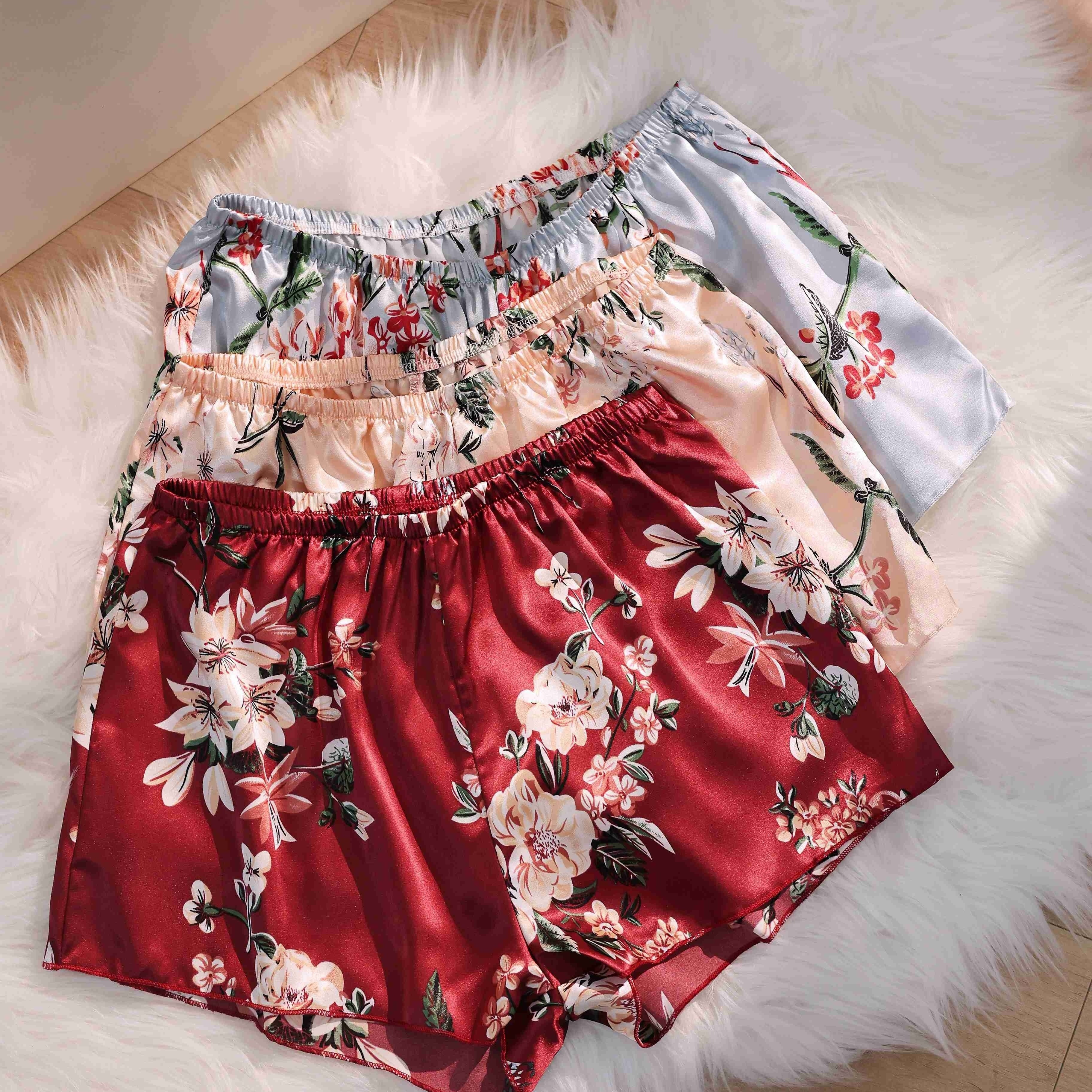 

3 Pcs Floral Print Satin Pajama Bottoms, Mature Elastic Loose Fit Shorts, Women's Sleepwear