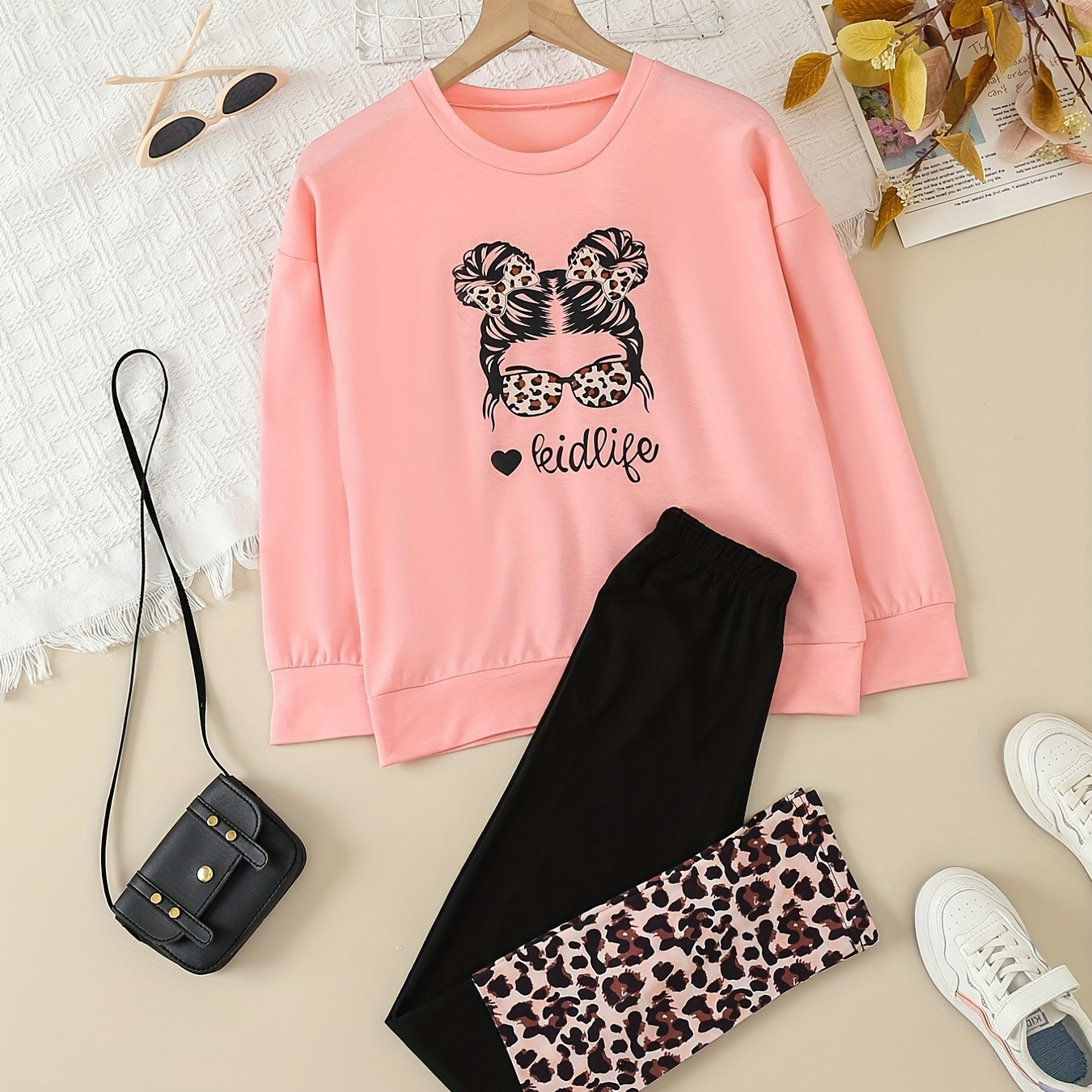 

Girl's Leopard Pattern Outfit 2pcs, Sweatshirt & Leggings Set, Anime Sunglasses Girl Print Kid's Clothes For Spring Fall