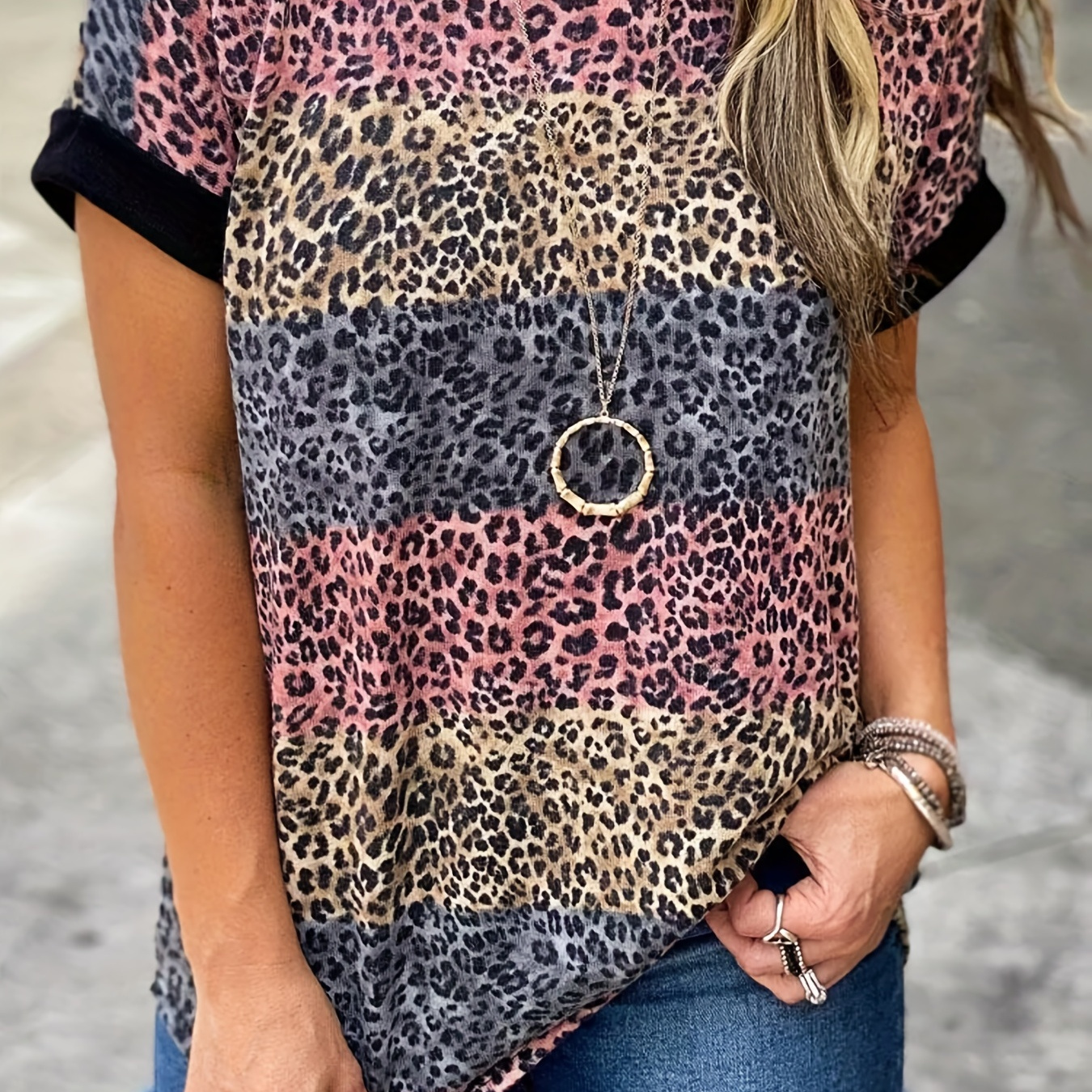 

Leopard Print Crew Neck T-shirt, Casual Short Sleeve T-shirt For Spring & Summer, Women's Clothing