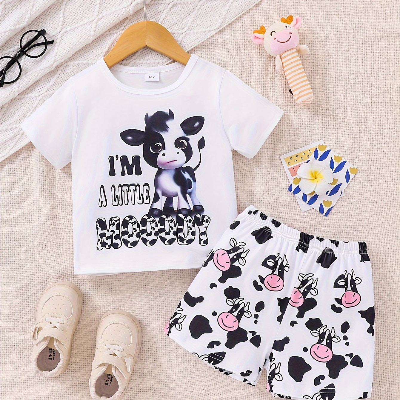 

Cute Cor Graphic 2pcs Set Girls Short Sleeve T-shirt + Shorts Set Summer Outdoor