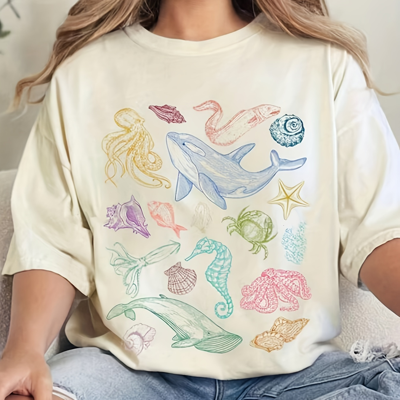 

Women's Summer Casual Crew Neck T-shirt, Polyester 95% Spandex 5% Knit Fabric, Ocean Print Fashion Top, Short Sleeve Regular Length Tee