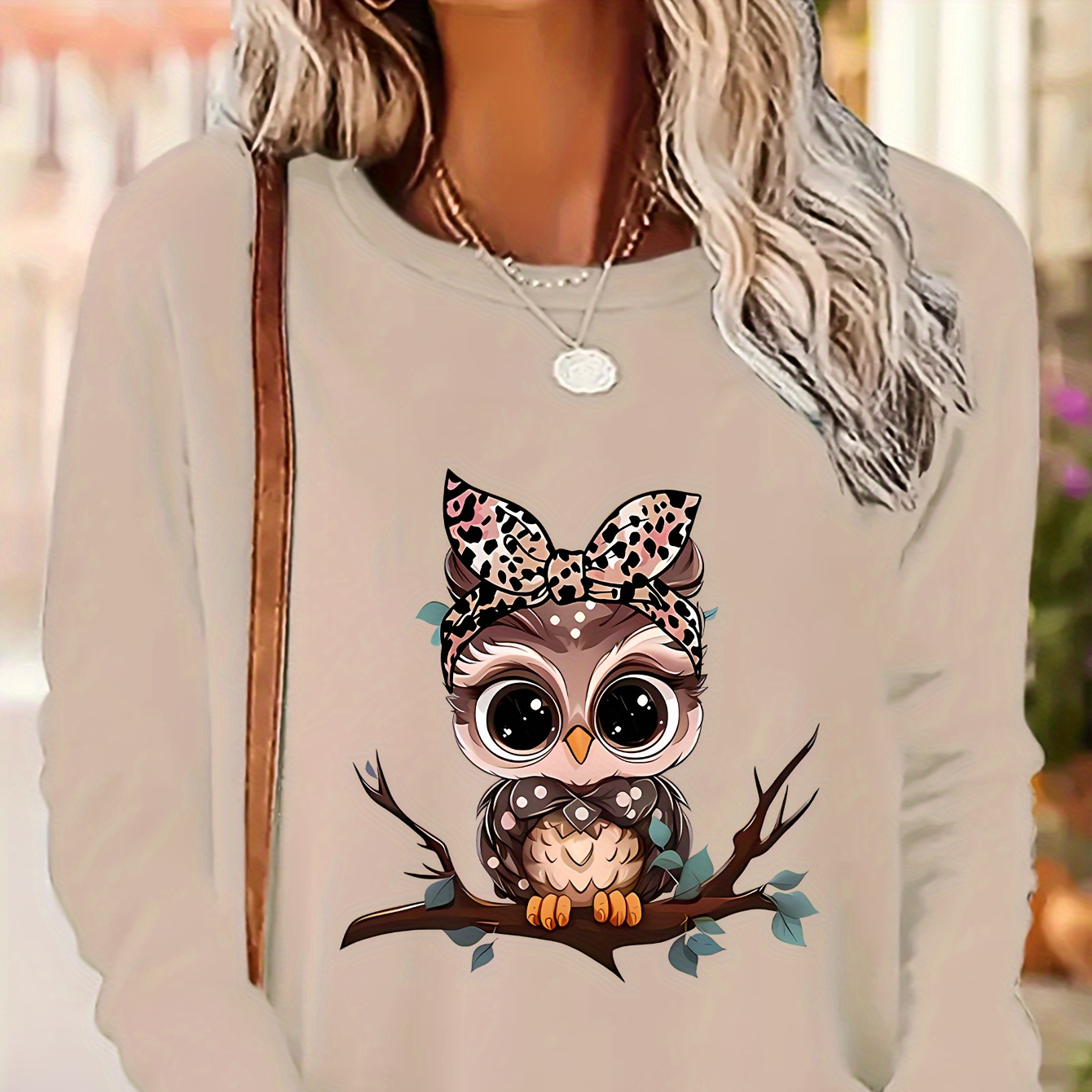 

Owl Leopard Print Bow Print Round Neck Long Sleeve T-shirt