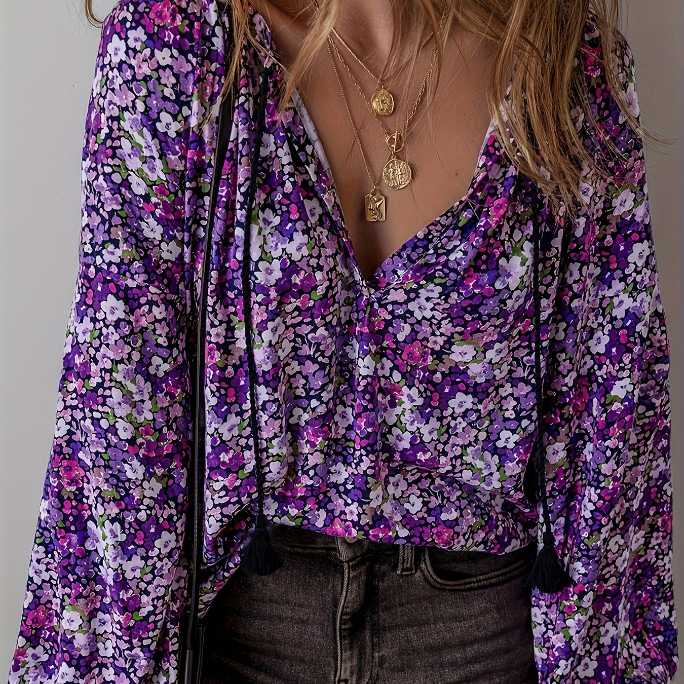 

Blouse Élégante à Col en V pour Femme - Manches Longues, Imprimé Floral Violet & Rose, Tissu en Polyester, Parfaite pour /Été/Automne, Lavable en Machine, Blouse à Imprimé Floral