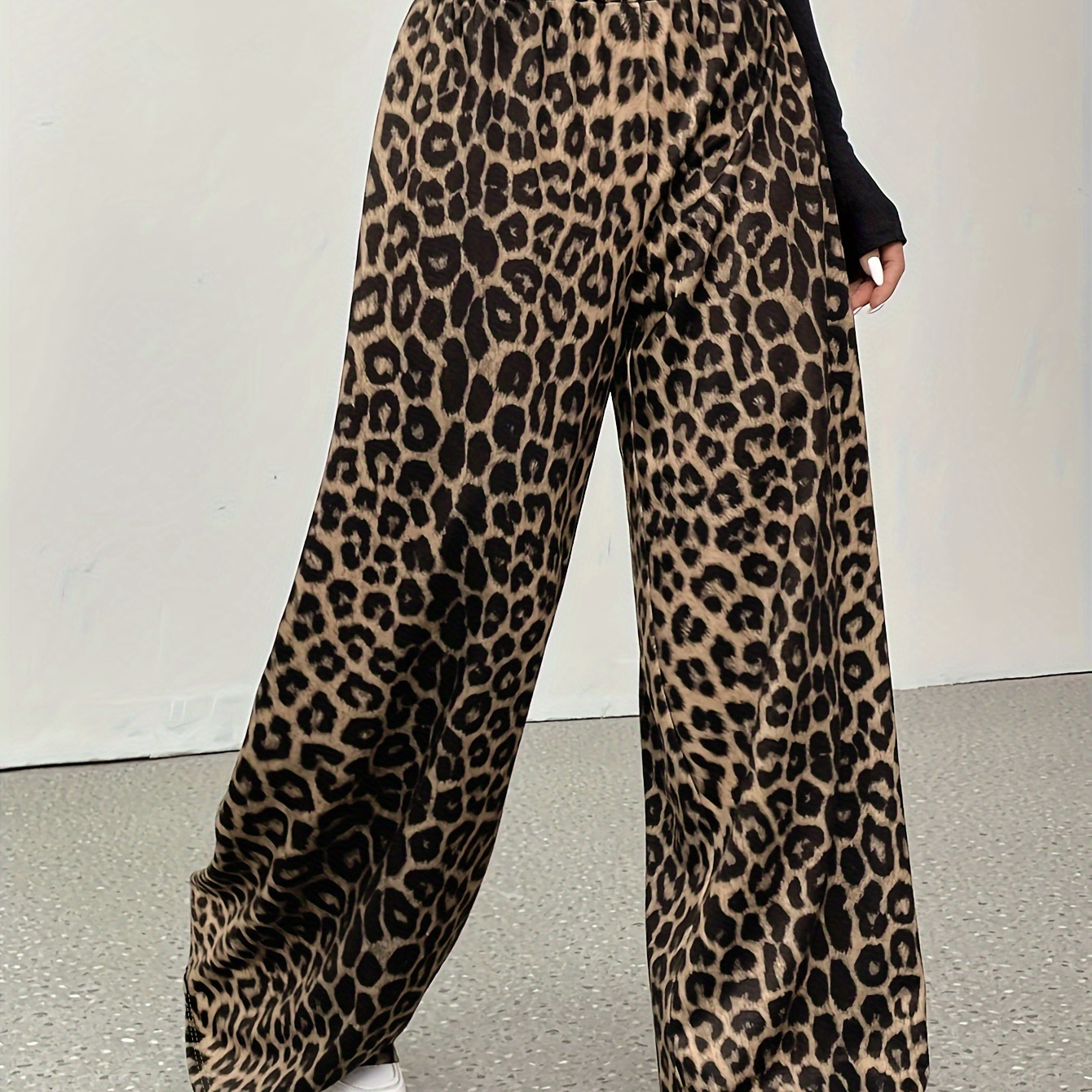 

Women's Leopard Pants