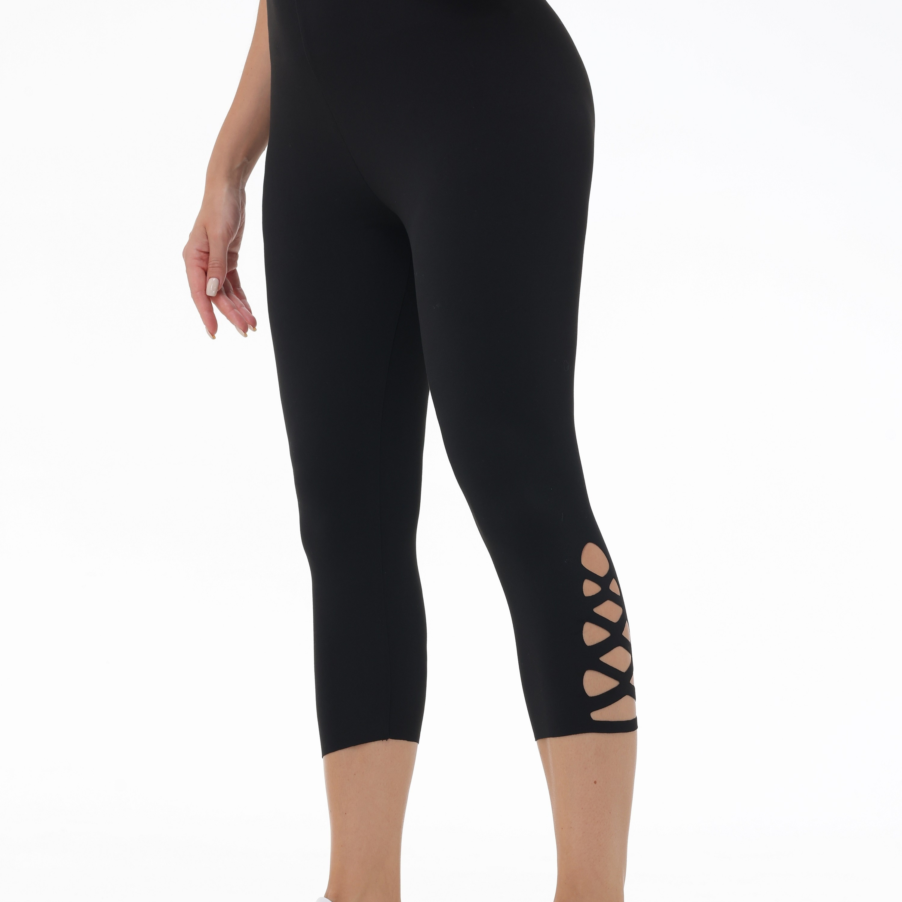 

Women's High-stretch Capri Leggings With Cutout Detail - Breathable Polyester , Machine Washable