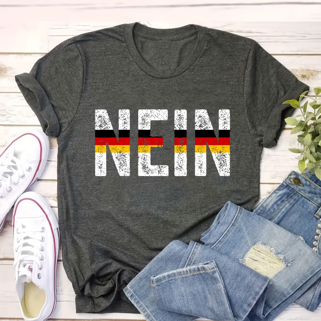 

Women's Casual Round Neck T-shirt With Geometric German Flag Print, Summer Fashion, Polyester Knit, Regular Length, Ladies'