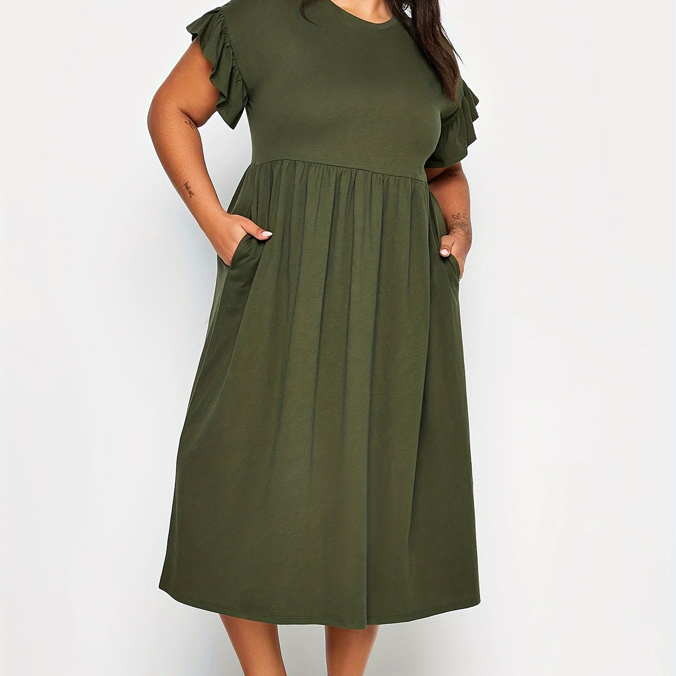 

Plus Size Solid Ruched Crew Neck Dress, Casual Ruffle Trim Short Sleeve Dress For Spring & Summer, Women's Plus Size Clothing